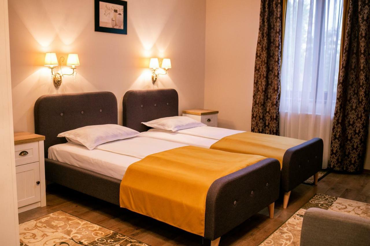 Casa Claudia Hotel Sangeorgiu de Padure Buitenkant foto