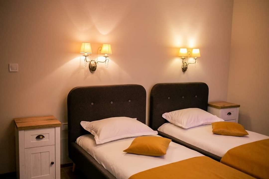 Casa Claudia Hotel Sangeorgiu de Padure Buitenkant foto
