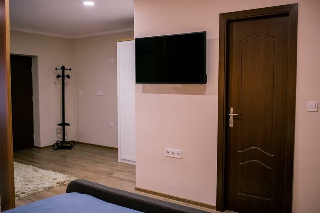 Casa Claudia Hotel Sangeorgiu de Padure Buitenkant foto